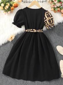 SHEIN 1pc Tween Girl V-Neck Puff Sleeve Ruched A-Line Vintage Floral & Slogan Print Dress - Multicolor - View 2