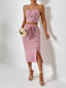 SHEIN Essnce 紐扣細節吊帶上衣和高衩腰帶半身裙 - 粉色 - 查看 3