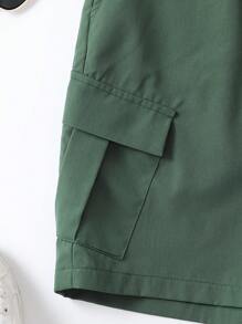 Manfinity 男士側翻蓋口袋工裝短褲 - 軍綠色 - 查看 3
