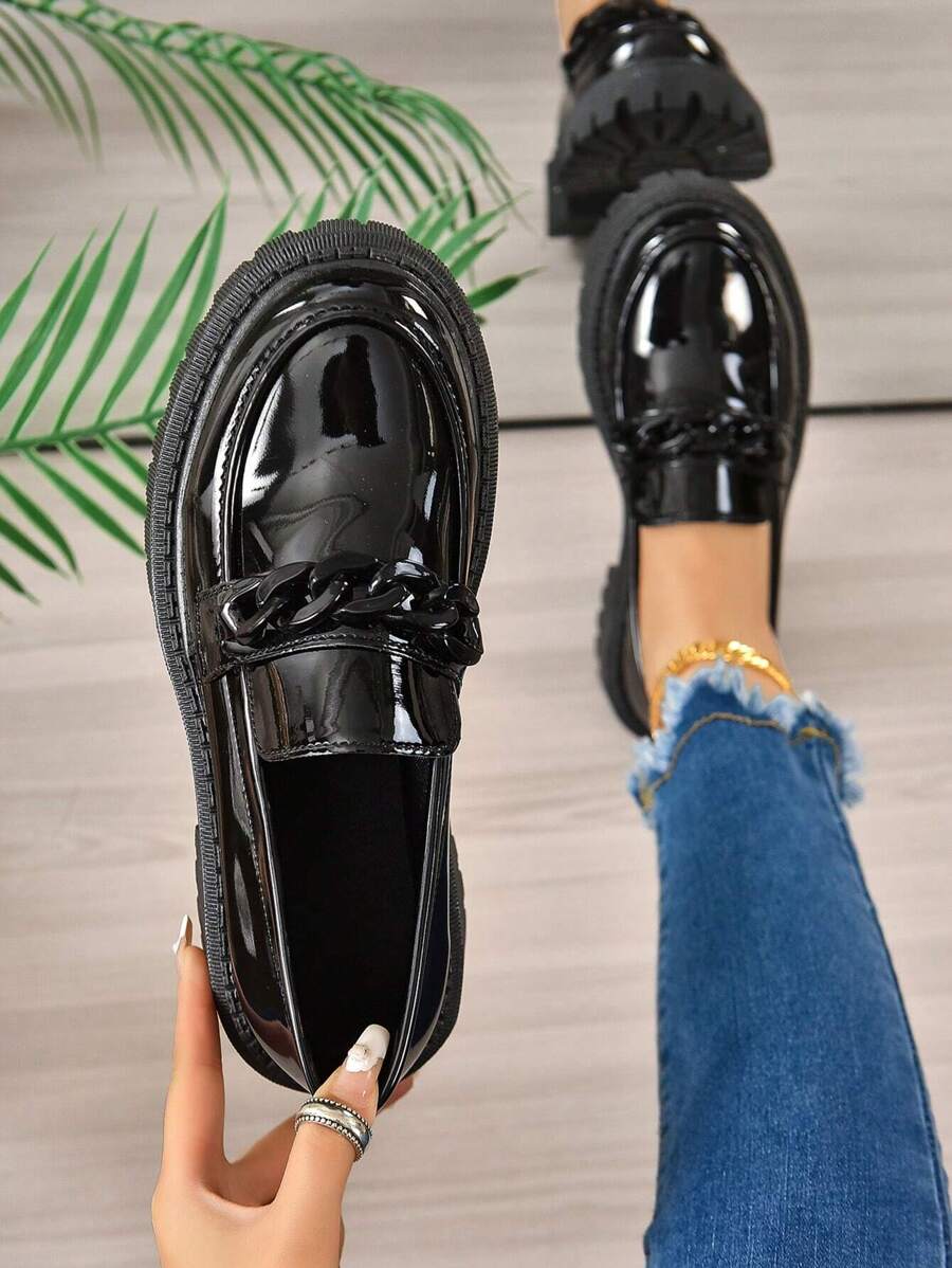 大码女式金属扣厚底乐福鞋