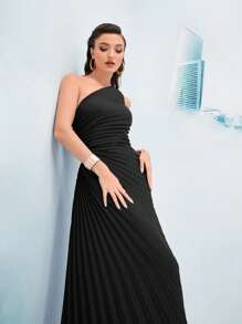 Modelyn One Shoulder Ruched Pleated Hem Dress - Black - View 5