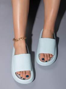 Summer Fashionable Home & Outdoor Unisex Breathable Quick-drying Lightweight Soft-soled Slippers - Baby Blue - View 2