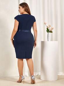 CurvySweet 大碼荷葉邊荷葉邊下擺腰緊身連衣裙 - 藏蓝色 - 查看 2