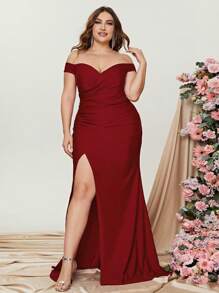 Plus Solid Off Shoulder Ruched Split Thigh Formal Dress - Red - View 5