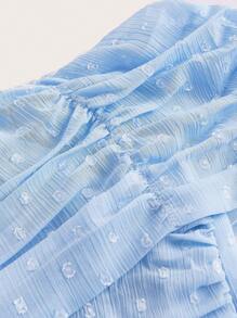 GENKIRA Chấm Swiss Off Shoulder Xù Áo - Màu xanh lam - Xem 4