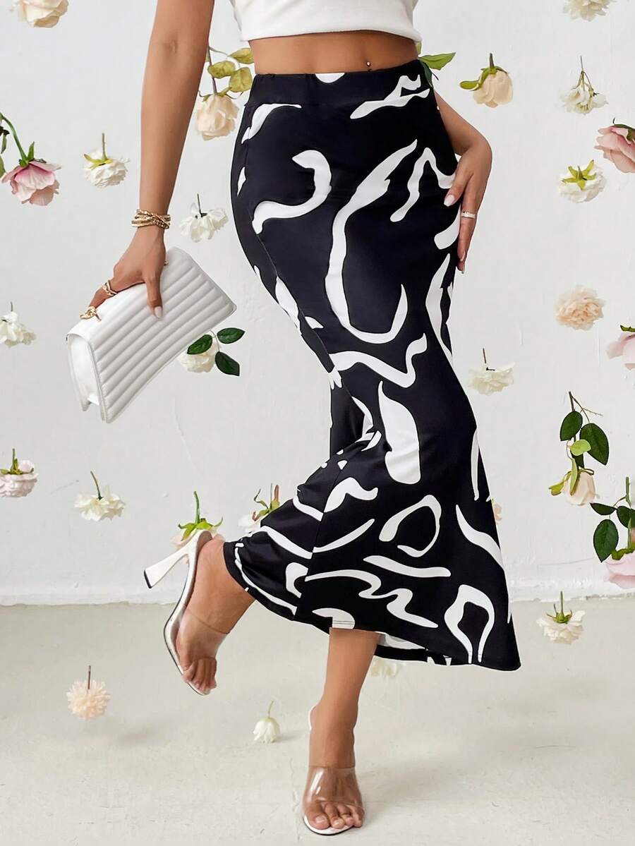 SHEIN Privé 圖案印花魚尾短裙 - 黑色 - 查看 1