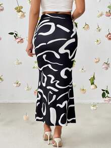 SHEIN Privé 圖案印花魚尾短裙 - 黑色 - 查看 2