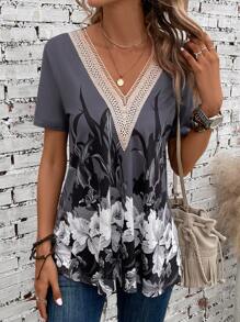 EMERY ROSE In hoa Bảng điều khiển ren Guipure Áo thun - Nhiều màu - Xem 6