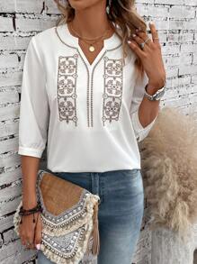 EMERY ROSE 花卉刺繡缺口領襯衫 - 白色 - 查看 5