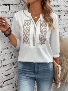 EMERY ROSE 花卉刺繡缺口領襯衫 - 白色 - 查看 3