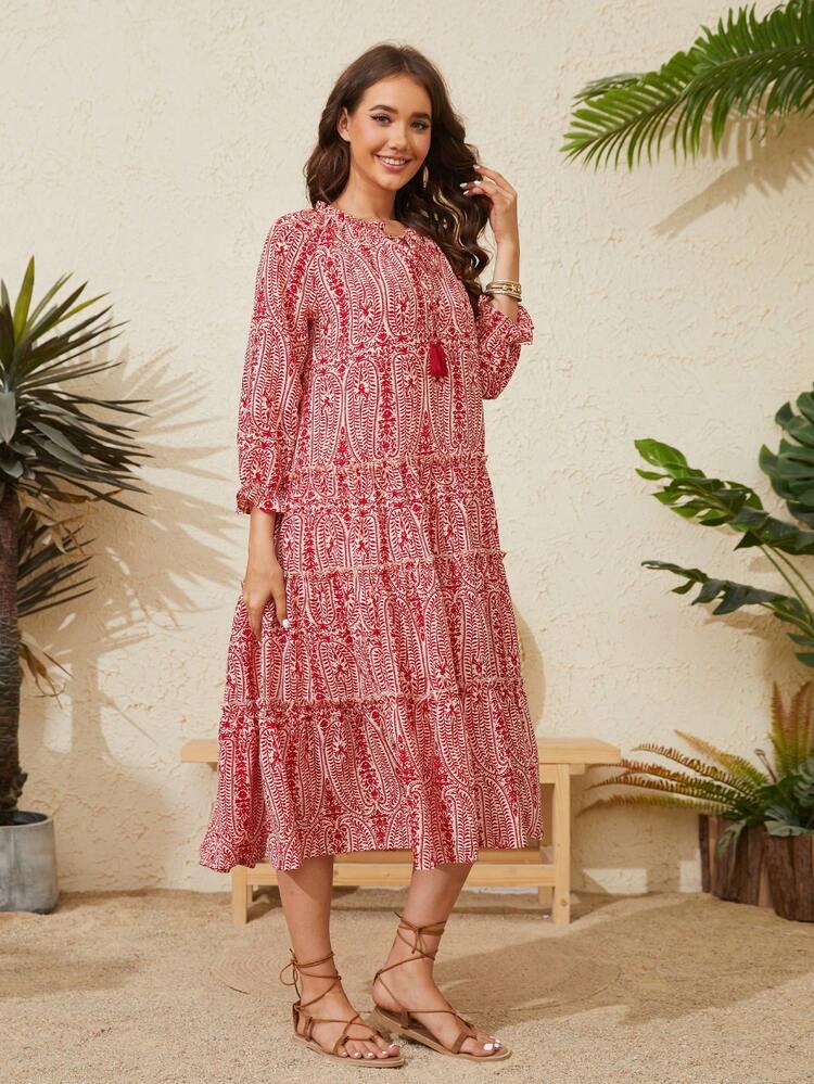 เดรส พิมพ์ลายทั้งตัว คอเสื้อมีดีเทลตกแต่งด้วยพู่ นัวเนีย / ชายระบาย - สีแดง - ดู 7
