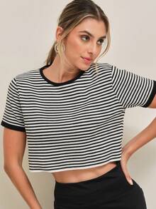 SHE(IN) BRASIL Striped Pattern Crop Knit Top - 黑與白 - 查看 4