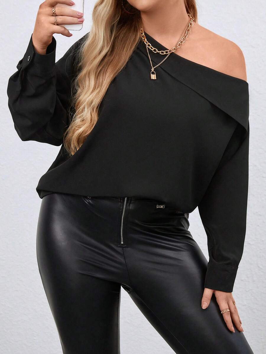 SHEIN Essnce 大碼不對稱領襯衫 - 黑色 - 查看 1