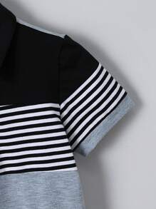 SHEIN garoto jovem Impressão Listrada Bloco De Cores Camiseta Polo