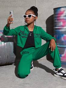 SHEIN Cô gái Tween Đồ họa Chữ cái Áo Hoodie & Quần thể thao - màu xanh lá - Xem 1