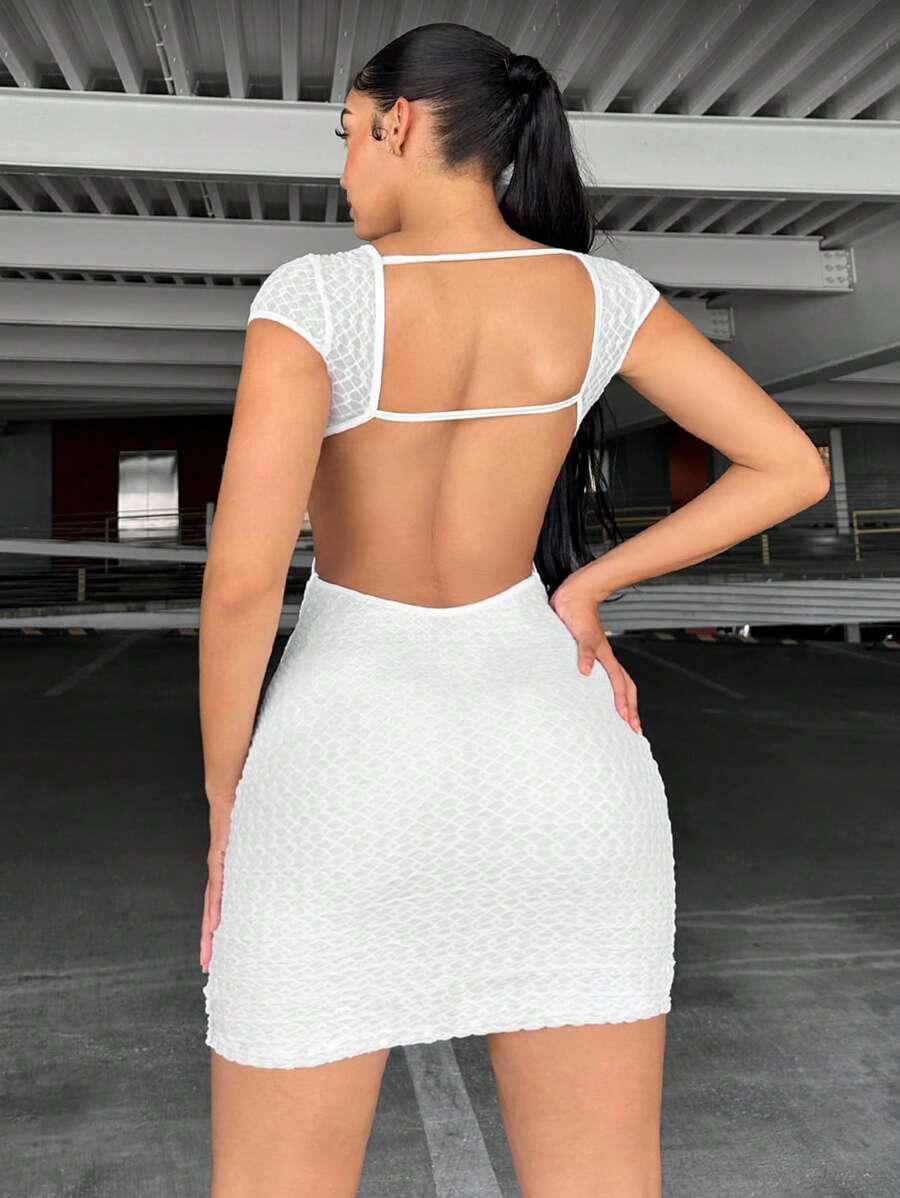 SHEIN SXY 素色露背緊身連衣裙 - 白色 - 查看 1