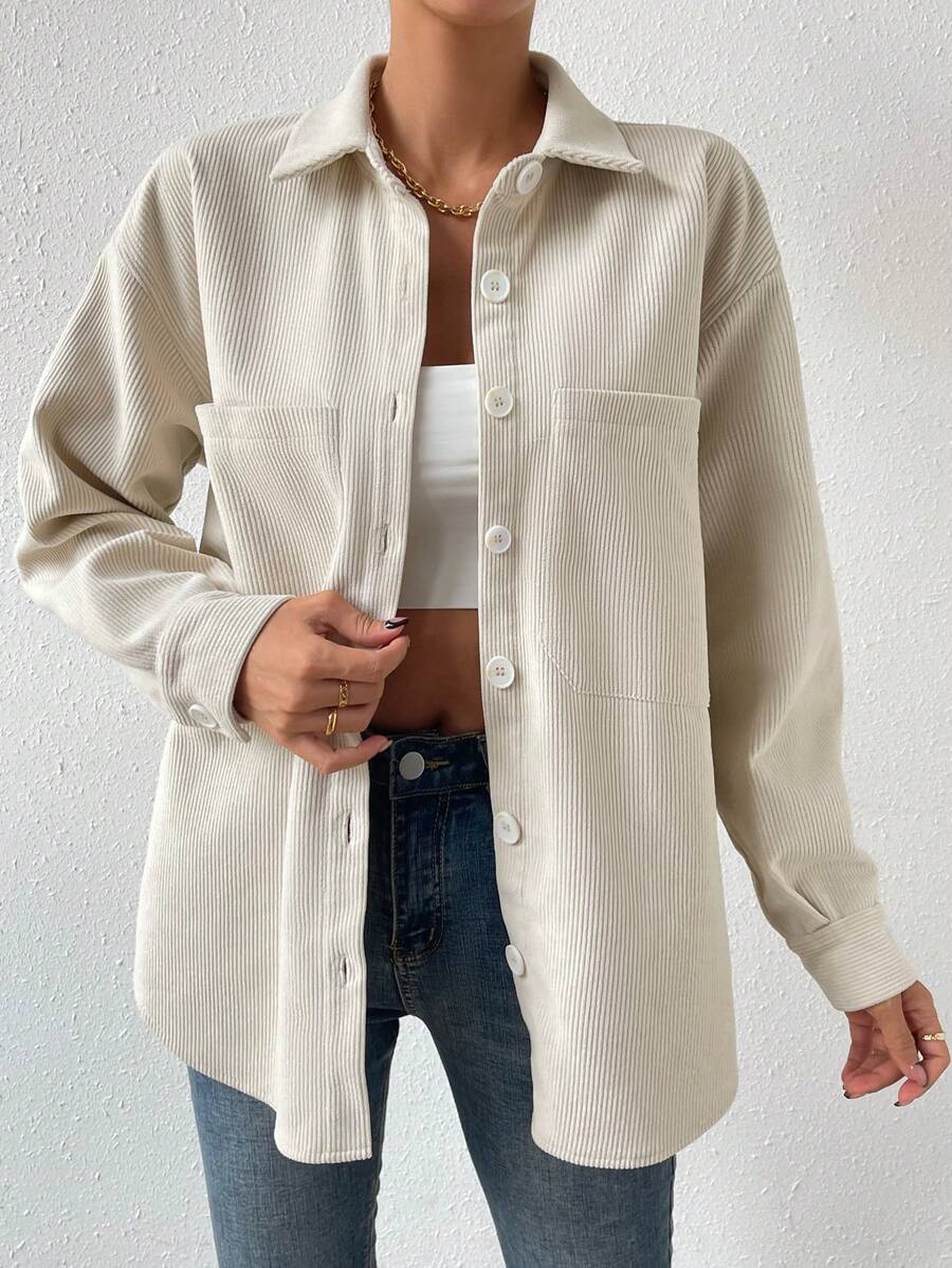 Chiquease Thả vai Vá Túi Nút phía trước áo - Màu be - Xem 1