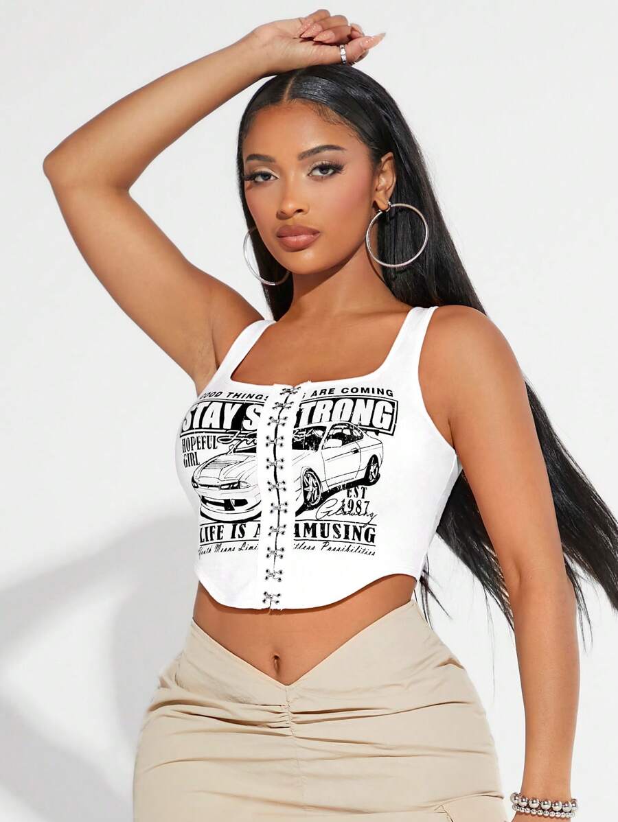 SHEIN SXY 汽車和標語圖案鉤眼扣短款背心 - 白色 - 查看 1