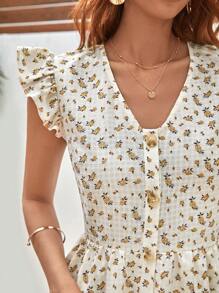 SHEIN Frenchy 碎花荷葉邊前紐扣連衣裙 - 彩色 - 查看 5