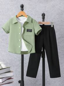 SHEIN 男小童字母補丁細節襯衫和褲子不帶T恤 - 彩色 - 查看 1