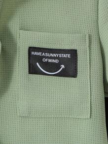 SHEIN 男小童字母補丁細節襯衫和褲子不帶T恤 - 彩色 - 查看 6