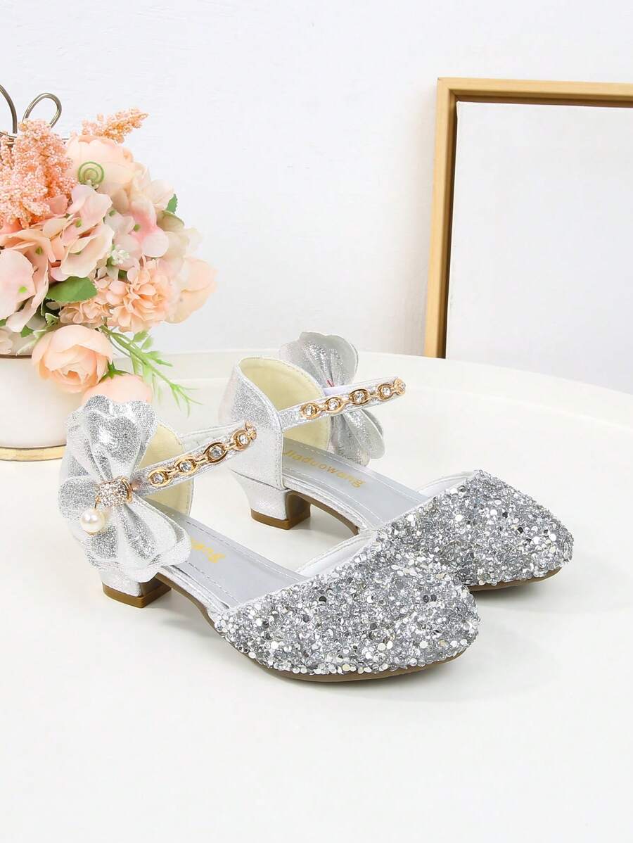 Mode-Kinderschuhe mit hohen Absätzen im Prinzessin-Stil