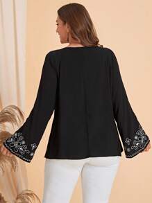 EMERY ROSE Plus Embroidery Detail Flounce Sleeve Blouse - Black - View 2