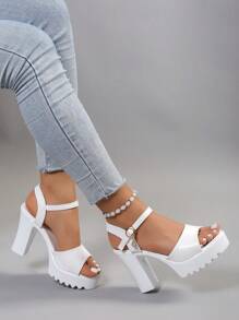 女士搭扣装饰厚底凉鞋，优雅户外白色踝带凉鞋，情人节礼物，女士厚底高跟鞋