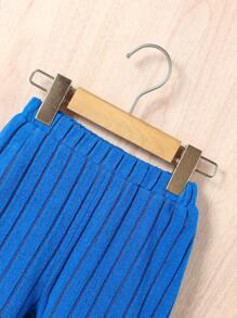 SHEIN 男小童字母補丁細節T恤和短褲 - 寶藍色 - 查看 4