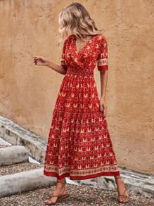 SHEIN Unity 滿版印花交疊領A字連衣裙