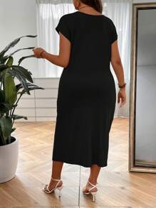 SHEIN LUNE Plus Twist Front Split Thigh Dress