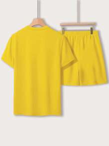Manfinity RebelGame Men Letter Graphic Tee & Drawstring Waist Shorts - Yellow - View 2