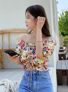 DAZY Vải in hoa Off Shoulder Mặt trước dây rút Viền Ruffle Áo sơ mi Crop - Nhiều màu - Xem 6