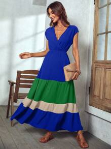 SHEIN VCAY 撞色交疊領荷葉邊連衣裙