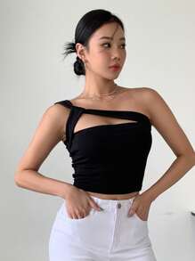 DAZY Top corto con un hombro, recorte y drapeado lateral, top sexy para salir, festivales y mujeres - Negro - Ver 4