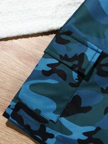 SHEIN 年輕男孩休閒街頭風格迷彩印花梭織短褲，寬鬆透氣，舒適有側袋 - 彩色 - 查看 5