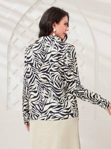 Modelyn 斑馬紋前紐扣襯衫 - 黑與白 - 查看 2