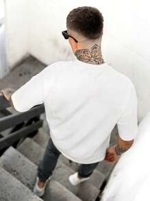男士字母圖案落肩T恤