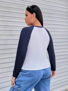 SHEIN EZwear Hơn Đồ họa Chữ cái Tay Raglan Áo thun - Màu be - Xem 2