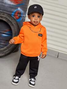 SHEIN 男嬰熊和標語圖案連帽衫和運動褲 - 彩色 - 查看 3