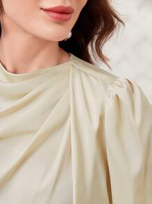 Modelyn 素色垂領燈籠袖襯衫 - 杏色 - 查看 5