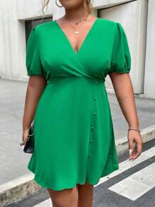 SHEIN Franclia Hơn Surplice cổ Ống tay áo Chi tiết Nút Đầm - màu xanh lá - Xem 1