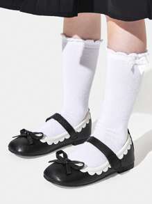女孩蝴蝶結裝飾貝殼邊方頭公主瑪麗珍平底鞋適用於戶外 - 黑與白 - 查看 2
