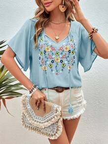 SHEIN LUNE 花卉刺繡流蘇繫帶領插肩袖襯衫 - 淺藍色 - 查看 7