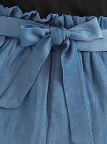 SHEIN Tween Girl Solid Tee & Paperbag Waist Belted Shorts