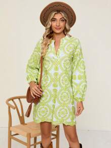 SHEIN VCAY 刺繡缺口領燈籠袖直筒洋裝 - 綠色 - 查看 3