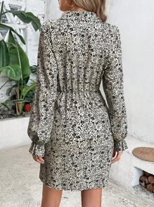 SHEIN VCAY 滿版印花前打結襯衫連衣裙 - 杏色 - 查看 3