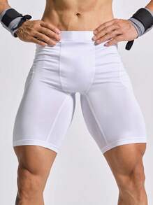 Manfinity Sport Corelite Boyfriend Style Men Letter Graphic Sports Tights Legging Shorts Spandex Short Breathable