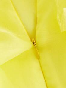 Aveloria 不對稱下擺緊身上衣網紗吊帶洋裝 - 黃色 - 查看 4