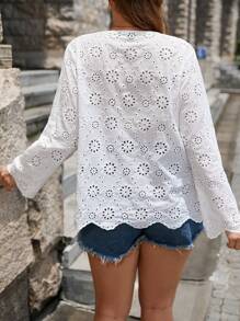 SHEIN LUNE 波西米亞前紐扣 網眼刺繡純色加大襯衫 - 白色 - 查看 4